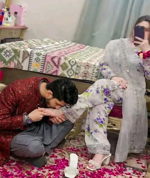 EEE600E988's tweet photo. اس بندے کو کیا کہیں گے آپ لوگ؟؟؟ https://t.co/FfTA8zdU1r