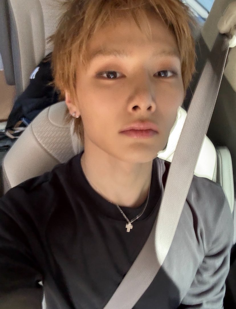 nathan(iel) burger jeongin ver tweet media
