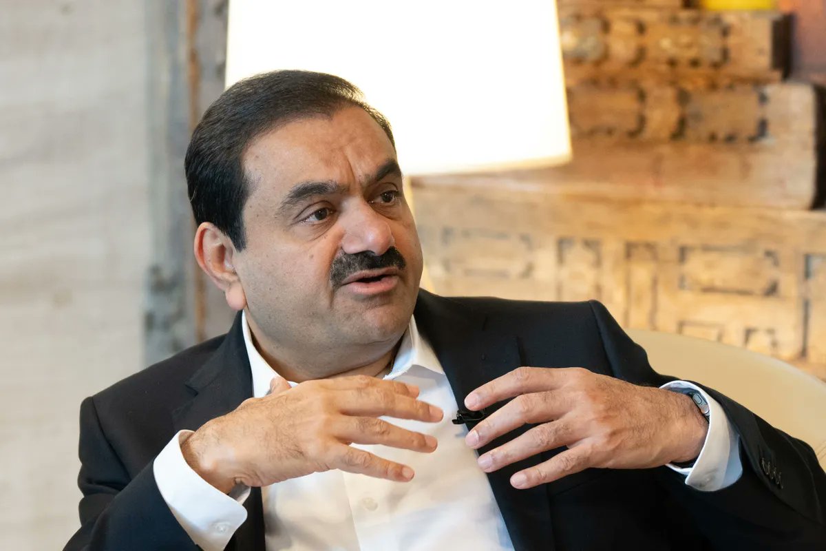 BigBreakingWire's tweet photo. BREAKING: US authorities are moving to resolve fraud charges against Gautam Adani and may drop the criminal case as soon as this week, according to people familiar with the matter.

The DOJ case has hung over Asia’s richest person for more than a year. The SEC is also moving to settle its parallel civil fraud case filed against Adani and others in November 2024.

Source: Bloomberg.