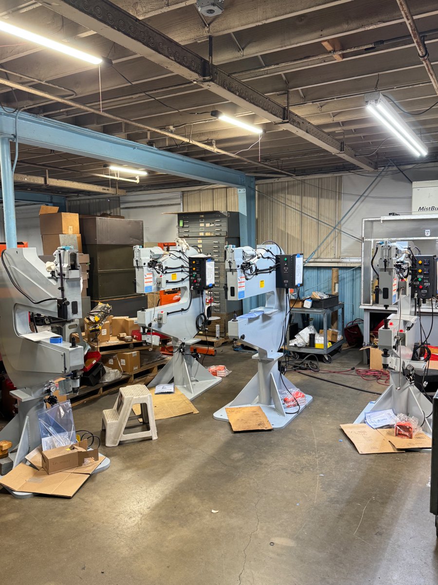 zephyrtoolgroup's tweet photo. Production is rolling at Zephyr Tool Group.🚀

Four ZP-450 Dimplers are complete — two shipping internationally and two to domestic partners. Precision tools, delivered worldwide.

#ZephyrToolGroup #AerospaceTools #PrecisionManufacturing https://t.co/0PuyBWda3i