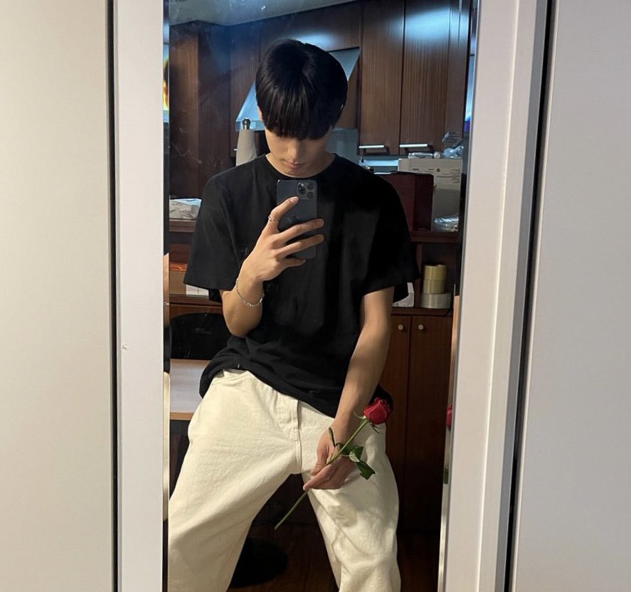 for juyeon tweet media