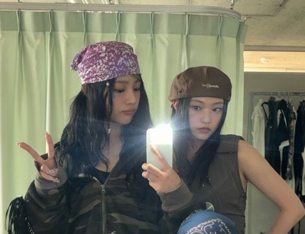 minji pics tweet media