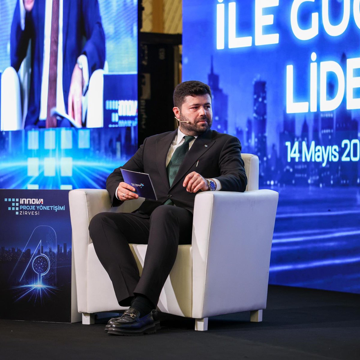 f_tecirli's tweet photo. İnnova tarafından düzenlenen Proje Yönetişimi Zirvesi kapsamında; Sağlık Bakan Yardımcımız Doç. Dr. @suayipbirinci ve Türk Telekom Genel Müdürümüz @ebekirsahin ’in teşrifleri, kıymetli protokol üyeleri ve değerli misafirlerimizin katılımlarıyla gerçekleştirdiğimiz “Karar Alma Süreçlerinde Yapay Zeka ve Gelecek” panelinde, teknolojinin geleceğini ve yapay zekânın yönetim süreçlerindeki dönüştürücü etkisini değerlendirdik.

Sayın Genel Müdürümüzün ortaya koyduğu vizyon; yapay zekânın yalnızca teknolojik bir dönüşüm değil, aynı zamanda kurumlarımızın stratejik karar alma kültürünü yeniden şekillendiren güçlü bir paradigma değişimi olduğunu bir kez daha gösterdi.

Katkıları ve kıymetli değerlendirmeleri için Sayın Genel Müdürümüze ve tüm değerli katılımcılarımıza teşekkür ediyorum.