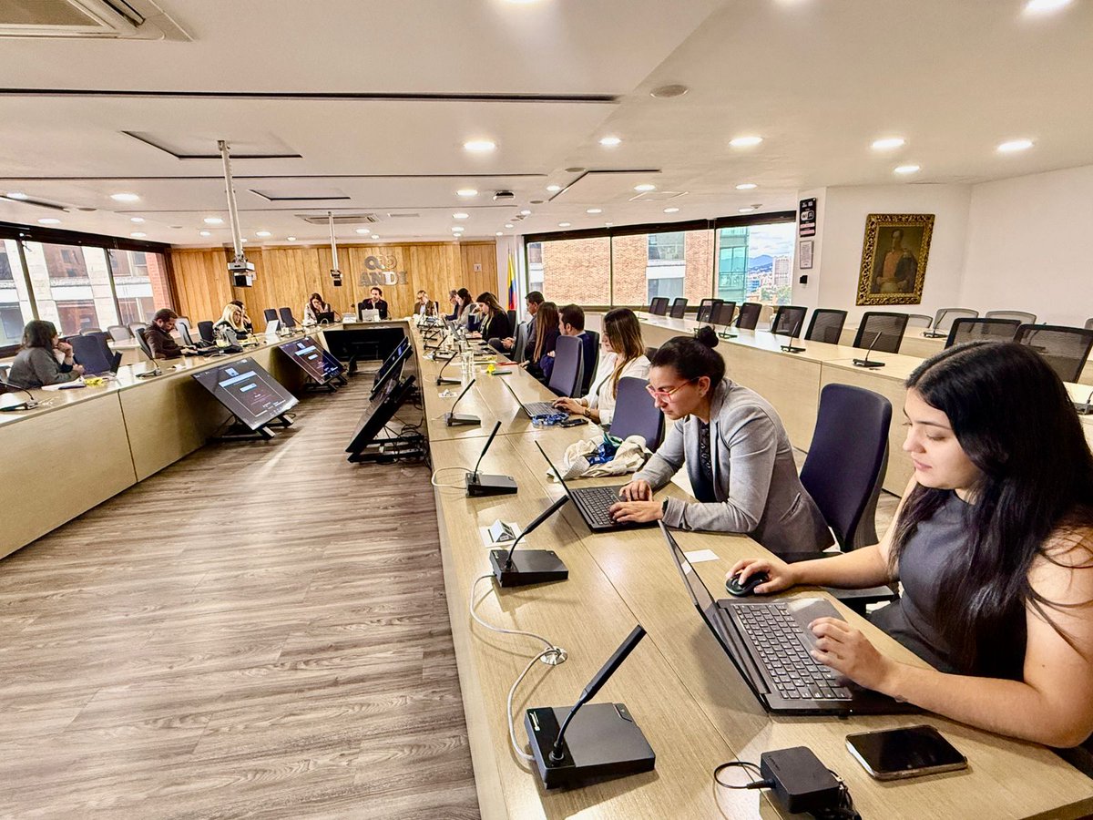 LegalesAndi's tweet photo. ¿Qué hacer cuando algo sale mal en un ataque cibernético? Hoy en nuestro diálogo de innovación conversamos sobre los errores comunes en ataques cibernéticos. Un espacio clave para fortalecer la seguridad digital en el sector legal

#LegalesANDI #Servicios Legales #Ciberseguridad https://t.co/yPhNajORHR