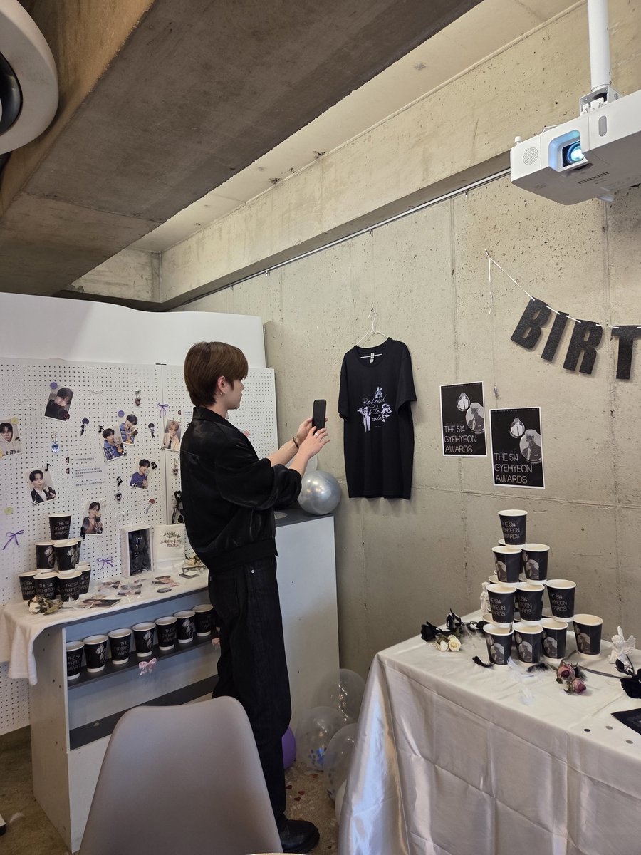 예아 tweet media