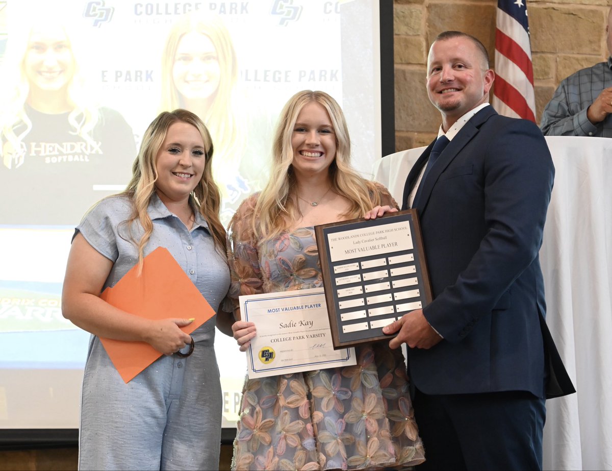 TWCPSoftball's tweet photo. And finally, congrats to @SadieSavageTKD for being voted the programs Most Valuable Player!!!
#AwwwCP #NoComplaining
@ConroeISDSports @TWCP_ATHLETICS @CollegeParkHS @CPSNFootball https://t.co/FHnYdv1vzq