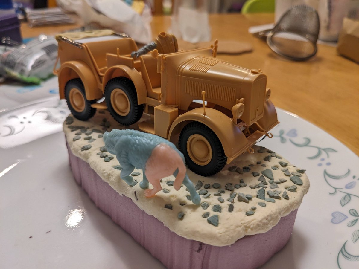 Petarossa's tweet photo. #百均

Making a sImple base. Thr stoney desert is typical of North Afrika before  the sand dunes of Sahara further inland. https://t.co/U5WQs1HLsQ