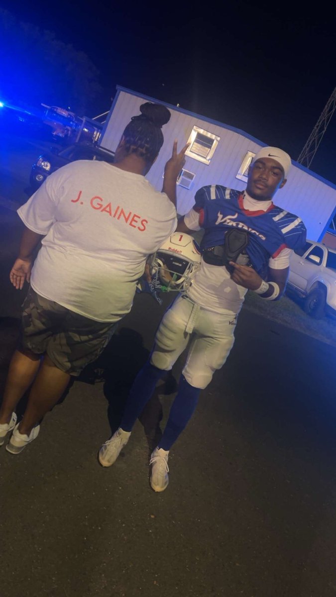 JaydenGaines_1's tweet photo. This football stuff is by far bigger than me , I do it for my family, &amp; the kids that see me play❤️ https://t.co/DBVEw5a03A