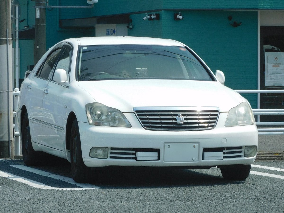 B130i's tweet photo. 愛知県警察　第一交通機動隊に行った同日です。

久しぶりの220系反転
200系反転
自らの3重奏
所轄交通課　180反転 https://t.co/6ti9IdQozQ