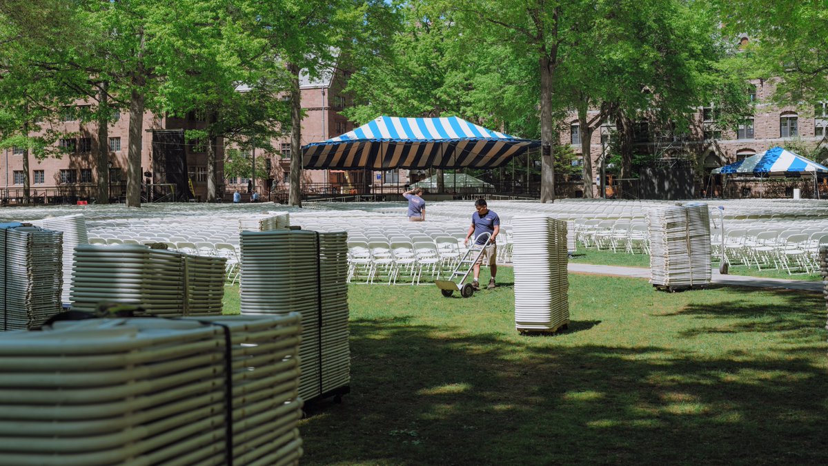 Yale University tweet media