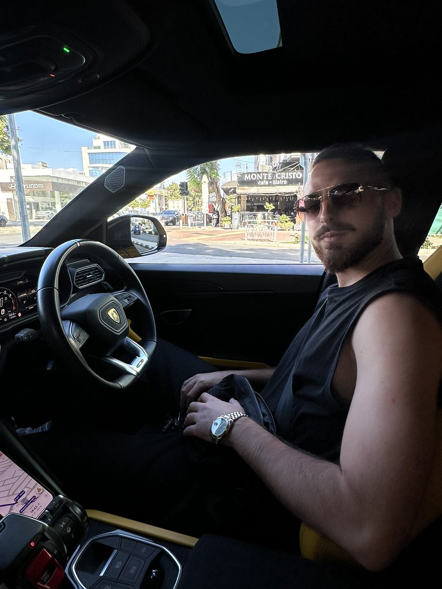 Toz tweet media