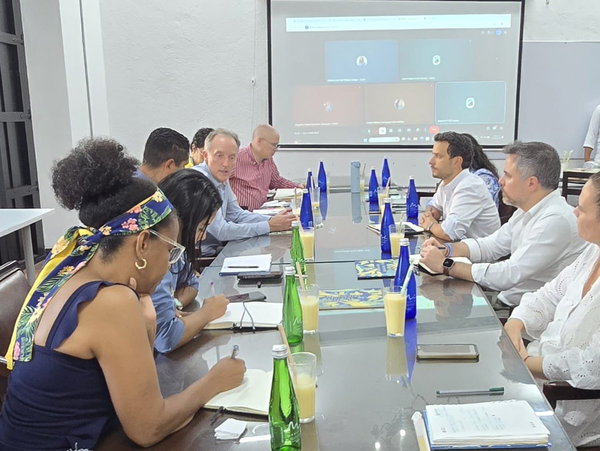 CanadayColombia's tweet photo. Agradecemos la oportunidad de acompañar a @ONUHumanRights en su misión al Caribe colombiano e intercambiar con personas defensoras de derechos humanos y con instituciones colombianas que cumplen un papel esencial en la protección de las comunidades y sus derechos. https://t.co/7A4Eqo6tVe