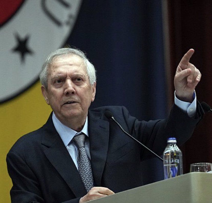 PanoFener's tweet photo. Aziz Yıldırım, stadyum kapasitesini artırmak için çalışmalara başladı. (Fanatik)

🏟️ Yıldırım’ın göreve gelmesi halinde kapasitenin 65 bine çıkarılması planlanıyor. https://t.co/yFYxkerpB6