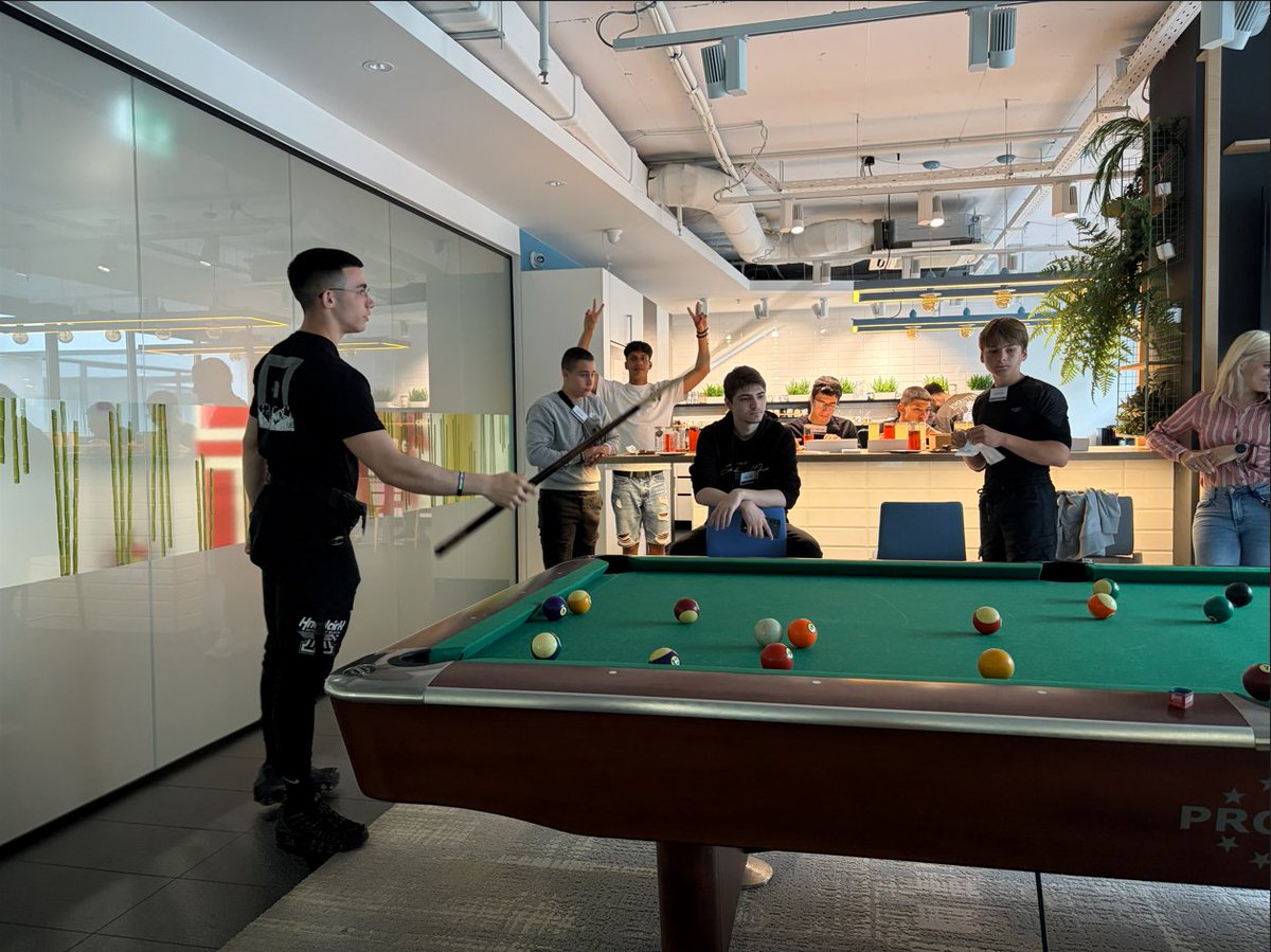 School Esports League tweet media