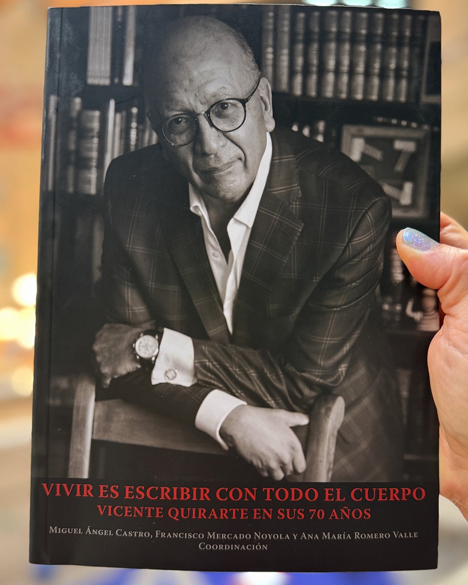 Biblioteca Nacional de México tweet media