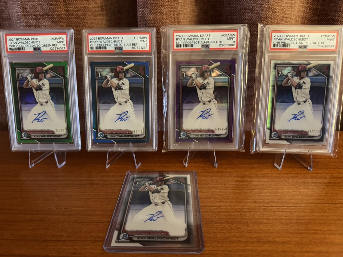 hopsandcards's tweet photo. Any Waldschmidt fans pull any Eric Hartman? Would be willing to trade these for a bigger Hartman. https://t.co/KJcSQMdPLx