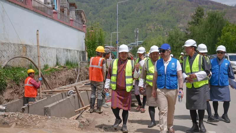 MohammadYounus_'s tweet photo. Bhutan’s urban centers face rising stormwater runoff &amp; flash flood risks as #ClimateChange intensifies rainfall. Through the $20M GEF-funded UNDP Urban Resilience Project, 🇧🇹 is upgrading drainage systems. Great joining Minister Chandra to see progress towards a resilient future. https://t.co/OLFrKVsyVE