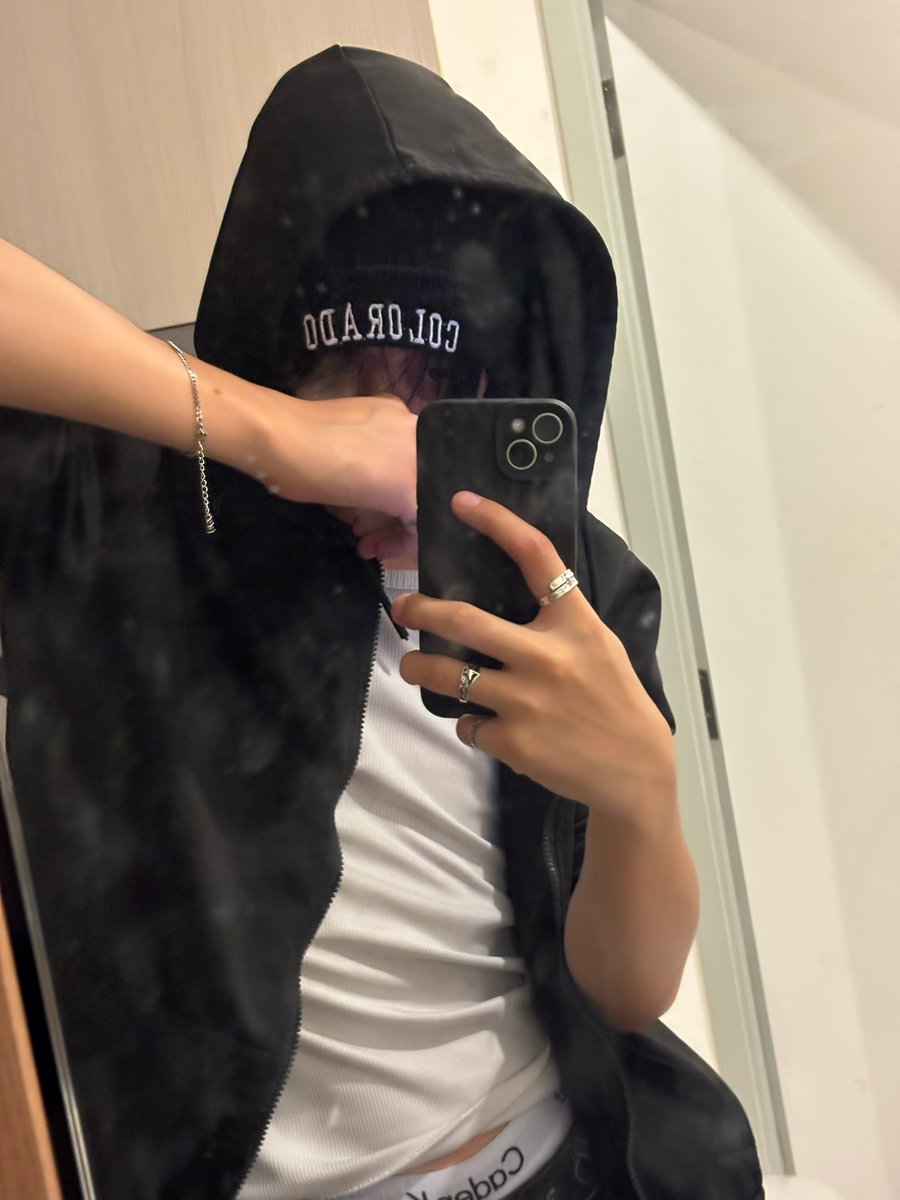 t_trick12's tweet photo. 🤵🏻
#TTrickThirachot https://t.co/I0HwJhXM1A