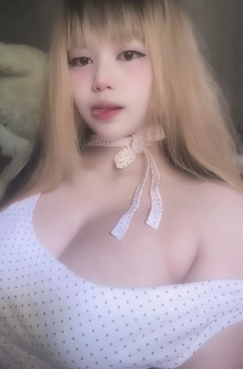 nxodoll's tweet photo. แกะโบว์ให้หน่อย https://t.co/tbwFMoU0M5