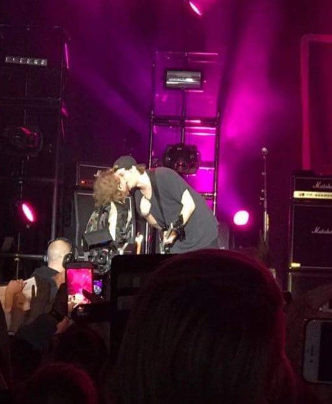 DEATHBAT__Army's tweet photo. I like it when angles do their job
#mukemay https://t.co/iFLxzOm7HW