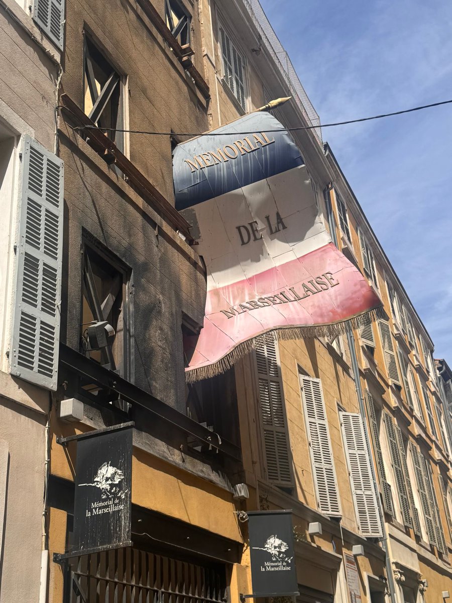 Clémence ParodiⓂ️ tweet media