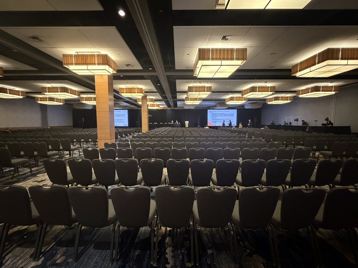 MoradiShayan's tweet photo. Kicking off an exciting start to #VascularDiscovery26 this morning in Bellevue!

From AI-driven drug discovery by @Joseph_C_Wu and emerging cardiovascular research trends to a keynote from Dr. Peter Libby on inflammation in atherosclerosis. 

Fantastic line up to start the day. 

@AHAScience