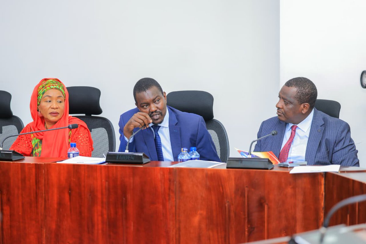Hon Lee Kinyanjui tweet media