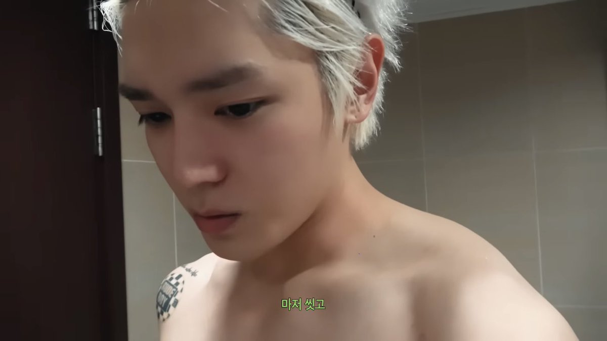 태용 tweet media