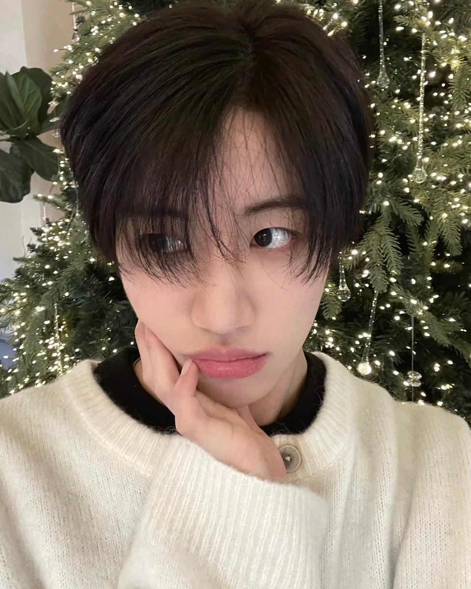 jang yonghoon pics tweet media