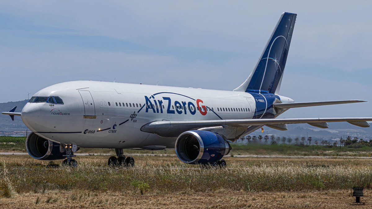 hugosspotter's tweet photo. Los pasados días 5 y 6 de mayo estuvo operando desde la #BASanJavier el Airbus A310-304 de @AirZeroG para realizar vuelos parabólicos de gravedad 0 en colaboración con la @aee_gob.
Aquí algunas imágenes de su actividad antes de partir de vuelta a Burdeos.
#Airbus #A310 #AirZeroG https://t.co/8bqUtlNKne