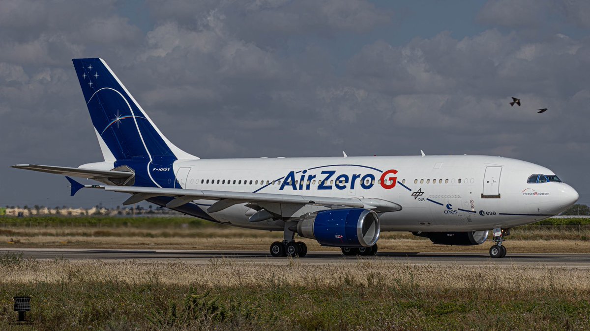 hugosspotter's tweet photo. Los pasados días 5 y 6 de mayo estuvo operando desde la #BASanJavier el Airbus A310-304 de @AirZeroG para realizar vuelos parabólicos de gravedad 0 en colaboración con la @aee_gob.
Aquí algunas imágenes de su actividad antes de partir de vuelta a Burdeos.
#Airbus #A310 #AirZeroG https://t.co/8bqUtlNKne