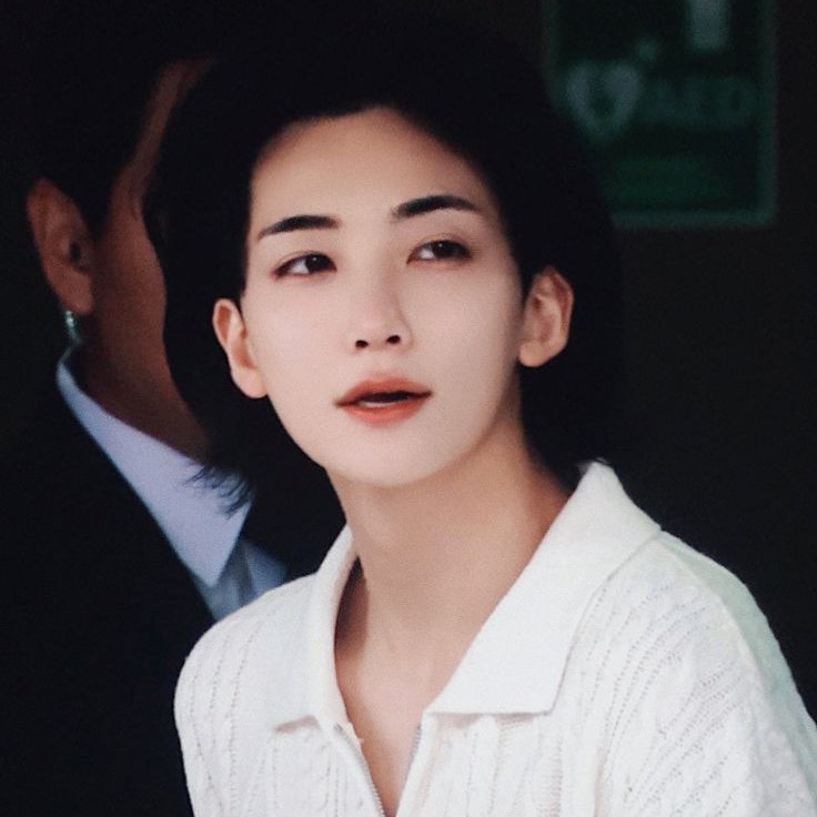 svtserving's tweet photo. 41 days until Jeonghan's return from military service. https://t.co/qjUsFMadJ9