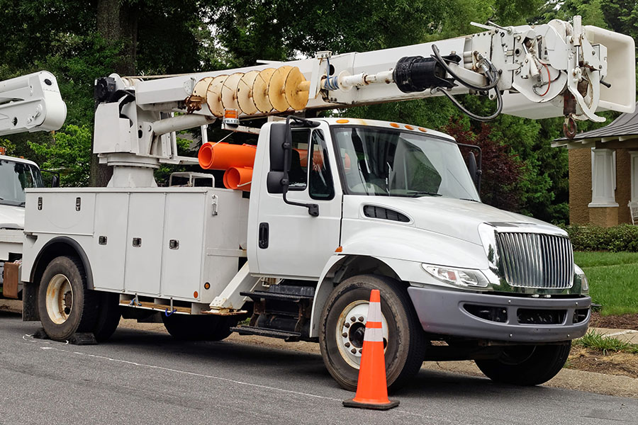 WileyMetal's tweet photo. Utility trucks are the workplace for thousands of hard-working people. We build the accessories that keep them safe.

🔗 https://t.co/XUWu3kBrzH https://t.co/5721JHQplI