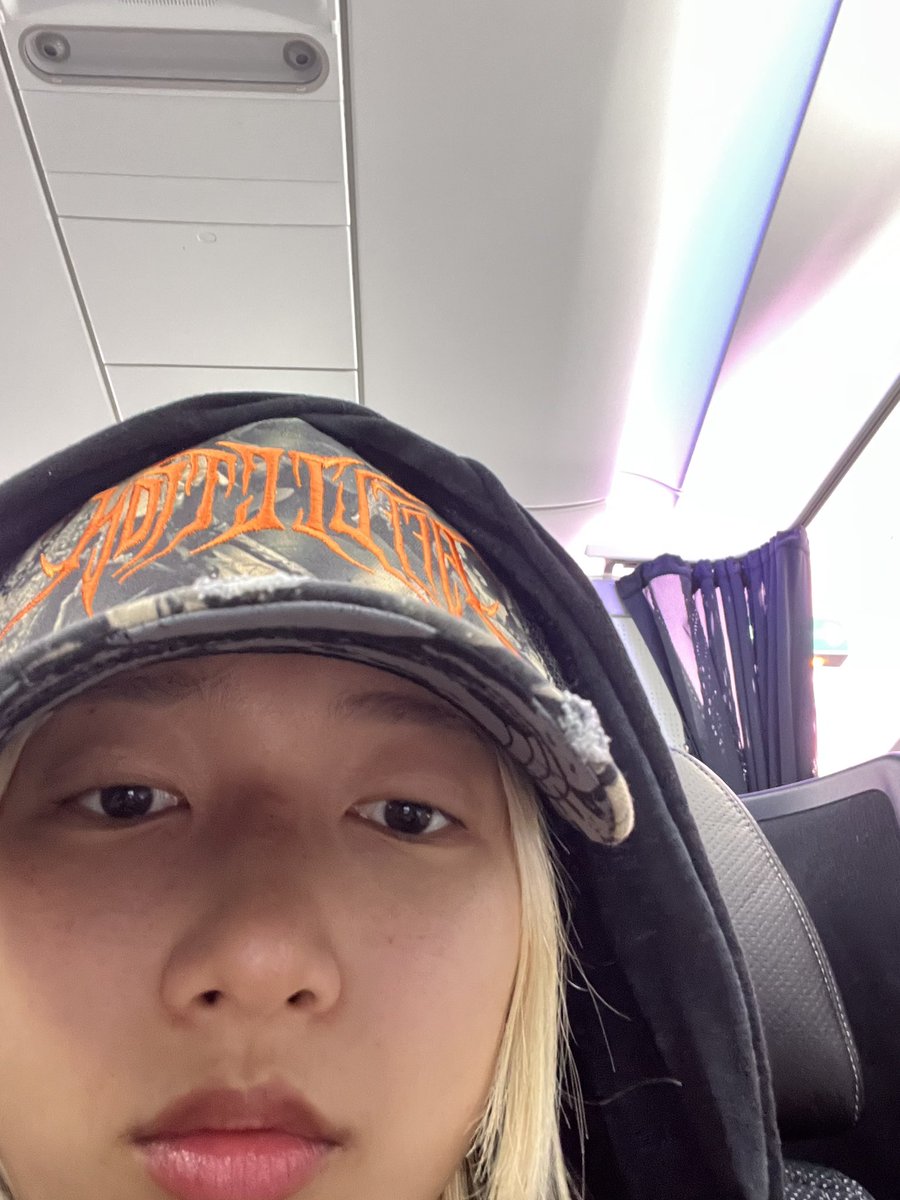 hannah bahng tweet media