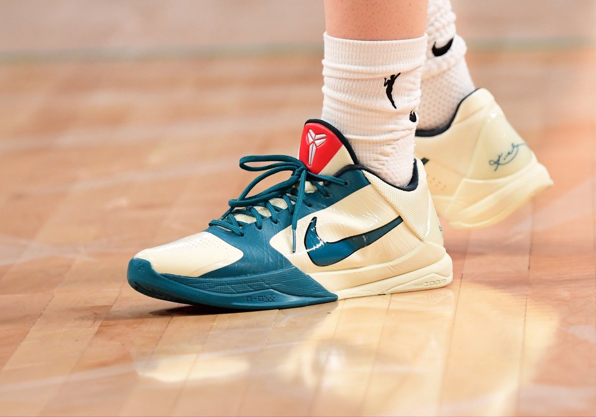 SLAM Kicks tweet media