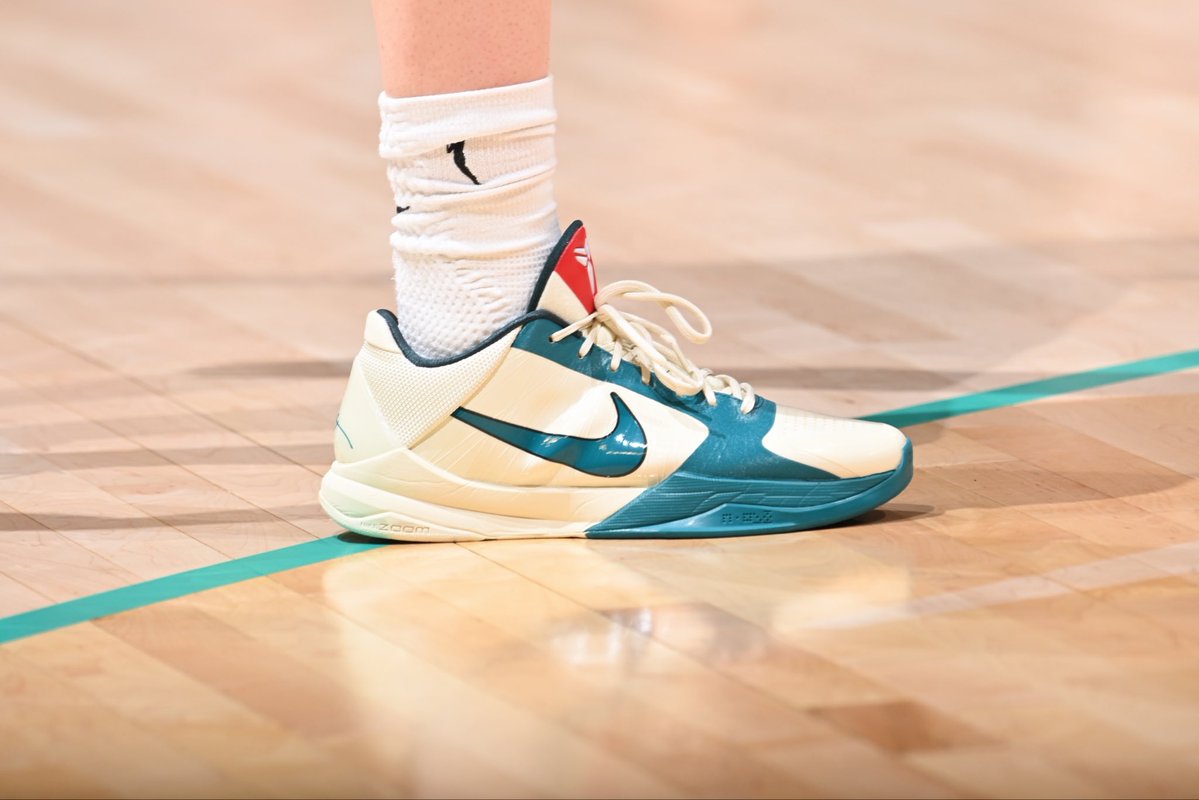 SLAM Kicks tweet media