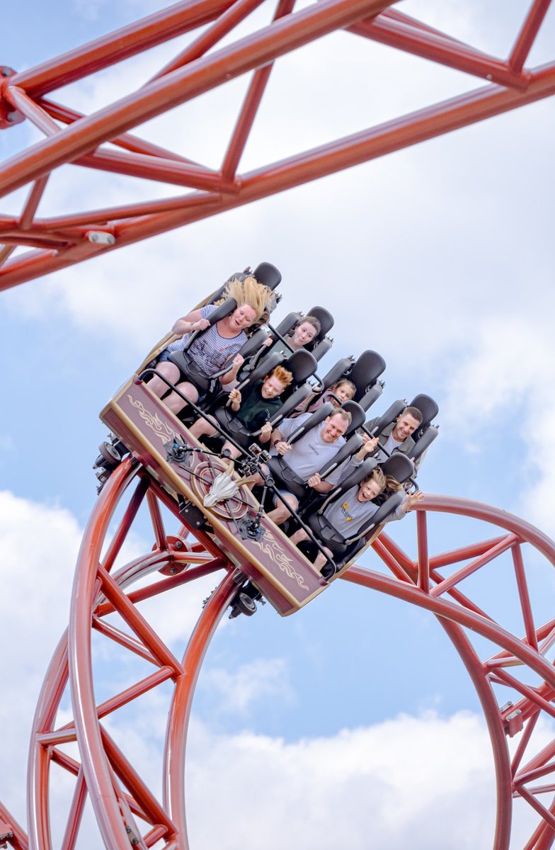 Paultons Theme Park tweet media