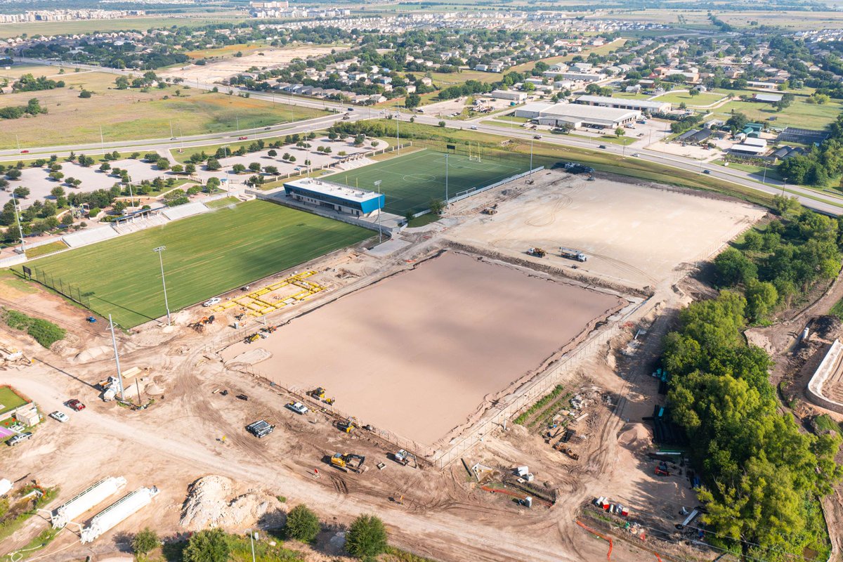RoundRockMPC's tweet photo. 🚜 🌱 Progress is happening at the Multipurpose Complex! Exciting to see the expansion take shape every day. https://t.co/UrjUU2TL1D