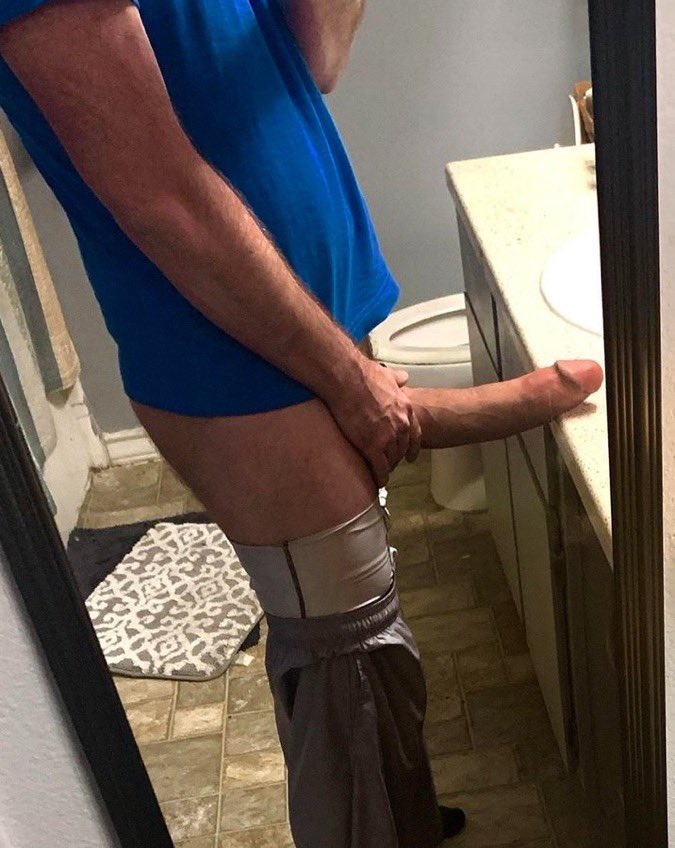 imgoons's tweet photo. Retweet if you would suck it. 🥰 https://t.co/vMySCfG6qP