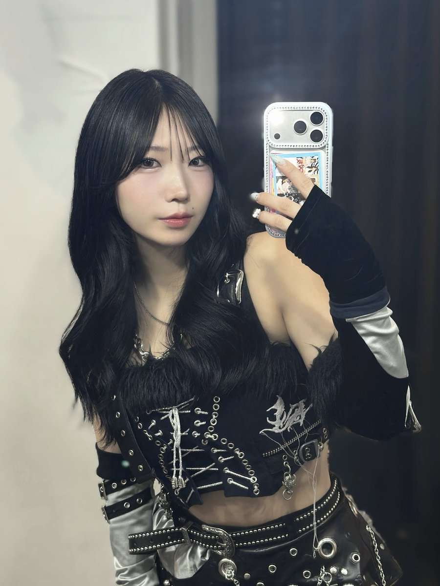 miiina プロフィール確認下さい 今の1つ前のプロフィール画像の時代のものですがやってみました👍 デスクチェア
