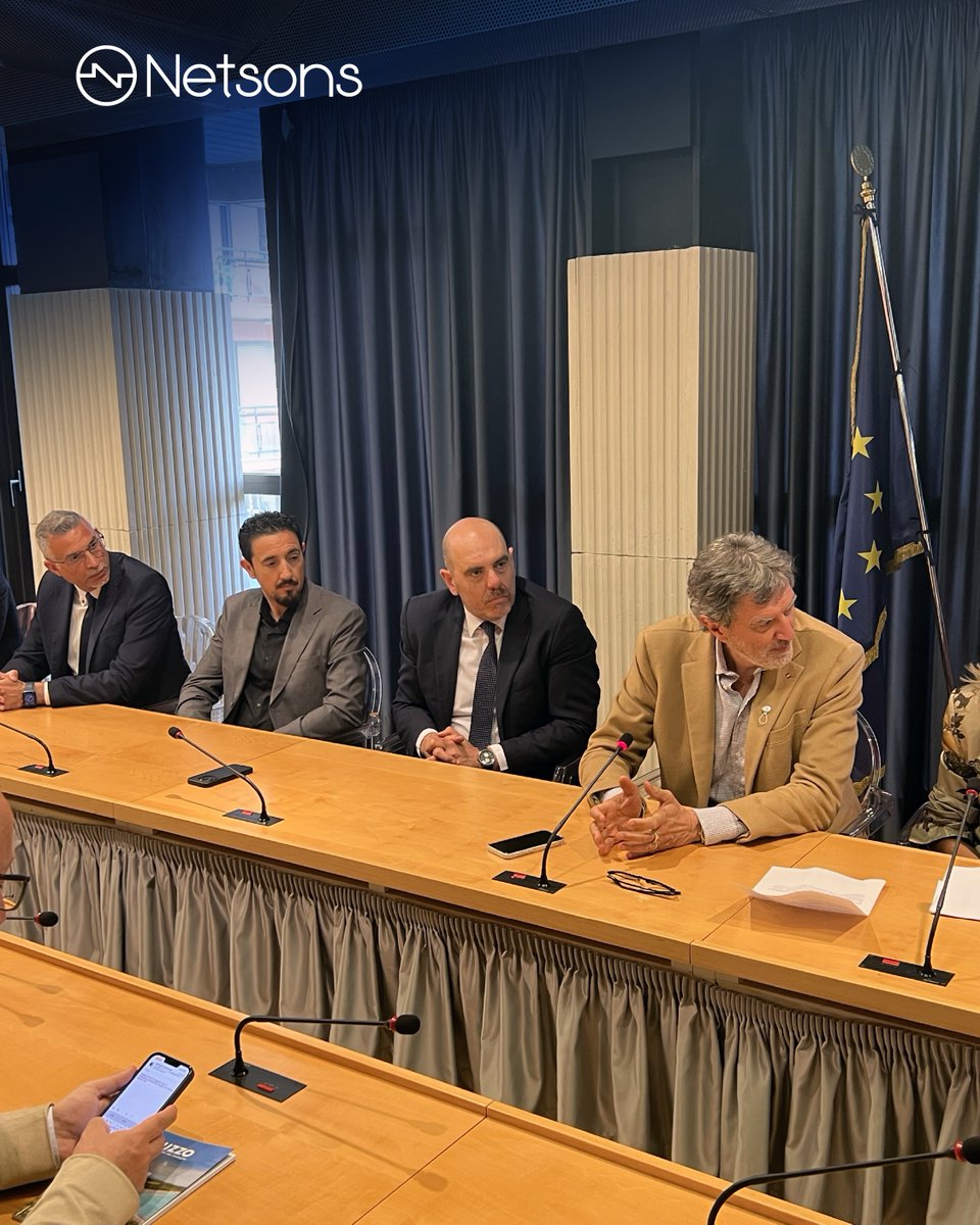 Netsons's tweet photo. Oggi, in occasione della conferenza stampa di presentazione di Abruzzo Digital District, confermiamo con orgoglio il ruolo di Netsons come sostenitore del progetto fin dalle sue fasi iniziali e capofila dell’iniziativa. Presenti anche il nostro COO Daniele Angiolelli eletto Presidente dell’ADD, e il nostro CSO Gianluca Geralico.

Crediamo in un Distretto capace di connettere imprese, competenze, istituzioni e territorio, creando nuove opportunità per la crescita digitale dell’Abruzzo.

Mettiamo a disposizione esperienza, infrastrutture e visione per contribuire a un ecosistema innovativo, collaborativo e orientato al futuro.
Netsons c’è, con responsabilità e convinzione.