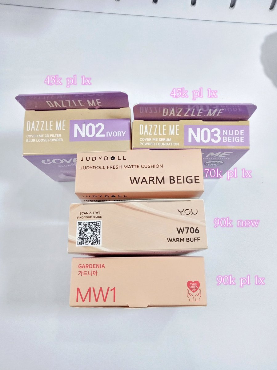 chuimud02's tweet photo. Moisturizer ponds 70k new 50g 
Loose powder Wardah colorfit 22N 55k pl 1x ke tangan 
Serum bulu mata lauskin 50k pl 1x https://t.co/tHGZA8dhq3