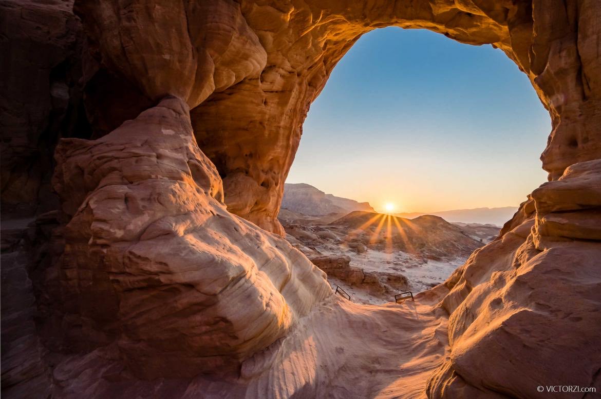 copper2com's tweet photo. The Silicon Valley of the Iron Age? ⚡
Timna’s copper was the "oil" of antiquity. How did ancient engineers master metallurgy in the heart of the desert?
Diving into the science of the world’s oldest mines. Coming soon to Copper2. 🧪
#Timna #AncientTech #Copper2 #Science https://t.co/WsALZnwcGh