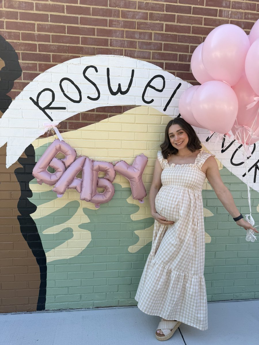 MrsBadali's tweet photo. My amazing third grade surprised me with a class baby sprinkle! 🩷
#RNEgreatthings https://t.co/wARIxrX5n8