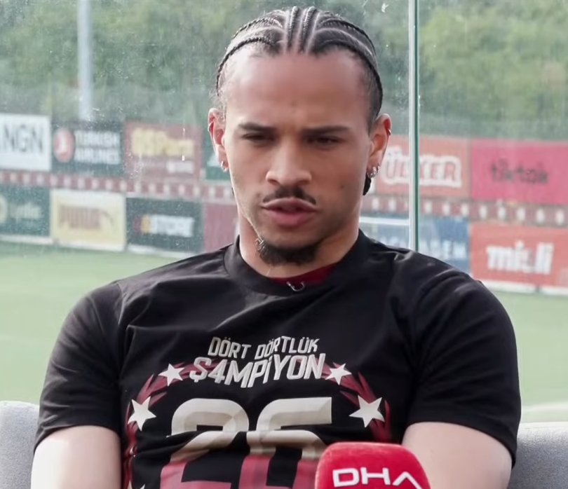 forzacimbom's tweet photo. Fenerbahçe'den teklif aldığına yönelik haber çıkmıştı. Galatasaray'ı seçmesindeki en önemli faktör ne oldu?

Leroy Sane: "Benim için tek seçenek vardı o da Galatasaray'dı. Taraftarı ve büyüklüğü beni cezbetti. Fenerbahçe benim için hiçbir zaman seçenek olmadı!" https://t.co/jbF2xnqkMV