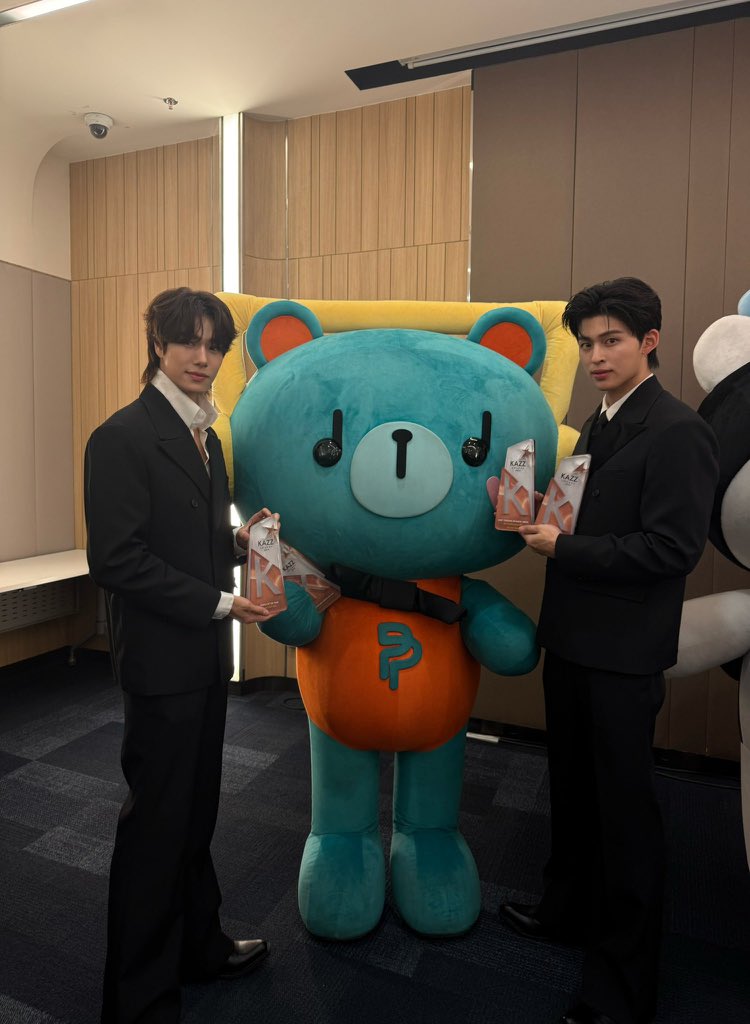 Chew ☾ tweet media