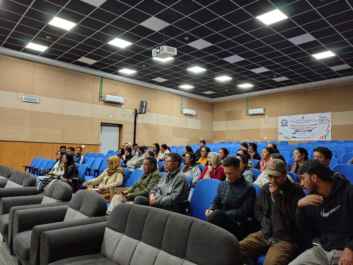 MCL_leh's tweet photo. 📢 Census 2027 training begins in MC Leh area.

A 3-day training programme for Enumerators &amp; Supervisors commenced at DPRC Agling Leh for India’s first fully digital Census with self-enumeration provisions.
MC Leh has 21 wards &amp; 90 Houselisting Blocks.

#Census2027 #Mcleh https://t.co/ImBpxUFdYW