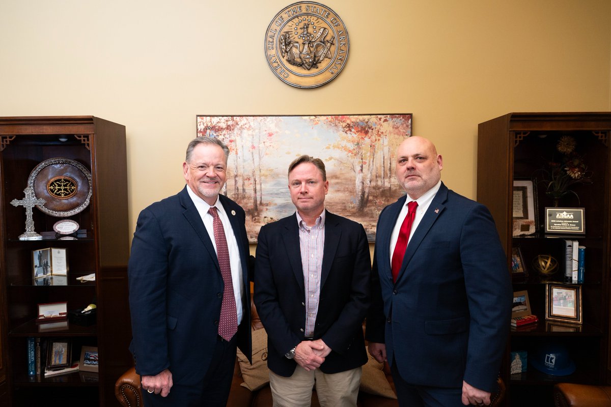 AR_HouseSpeaker's tweet photo. From crypto mining to agriculture, Arkansas faces real vulnerabilities that foreign adversaries are actively looking to exploit. That’s why @DepDNILukas, @NCSCStreet, and their teams came to Arkansas to discuss how we can work together to protect our state. https://t.co/yRNLM2cM65