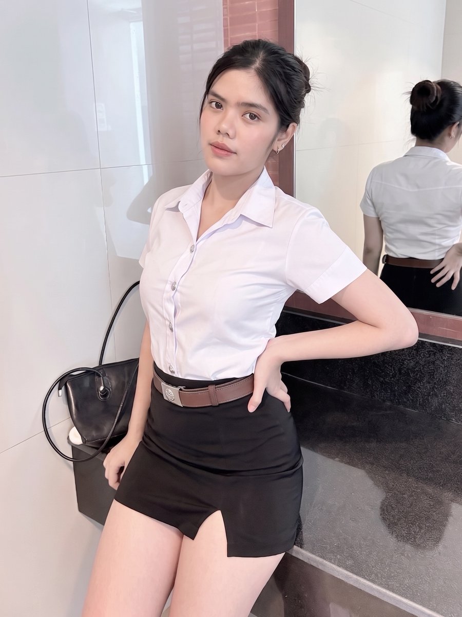 สั้นฟิต นิสิตไทย tweet media