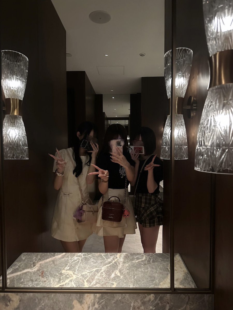 𝓗🌙 tweet media